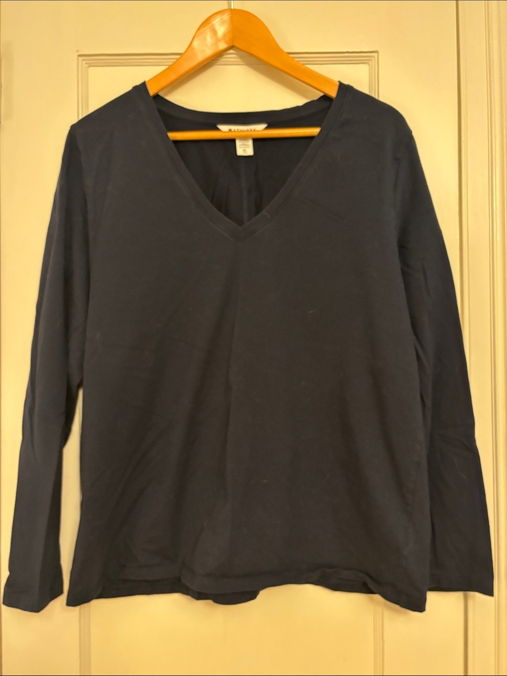 Athleta Navy V-Neck Long Sleeve Top